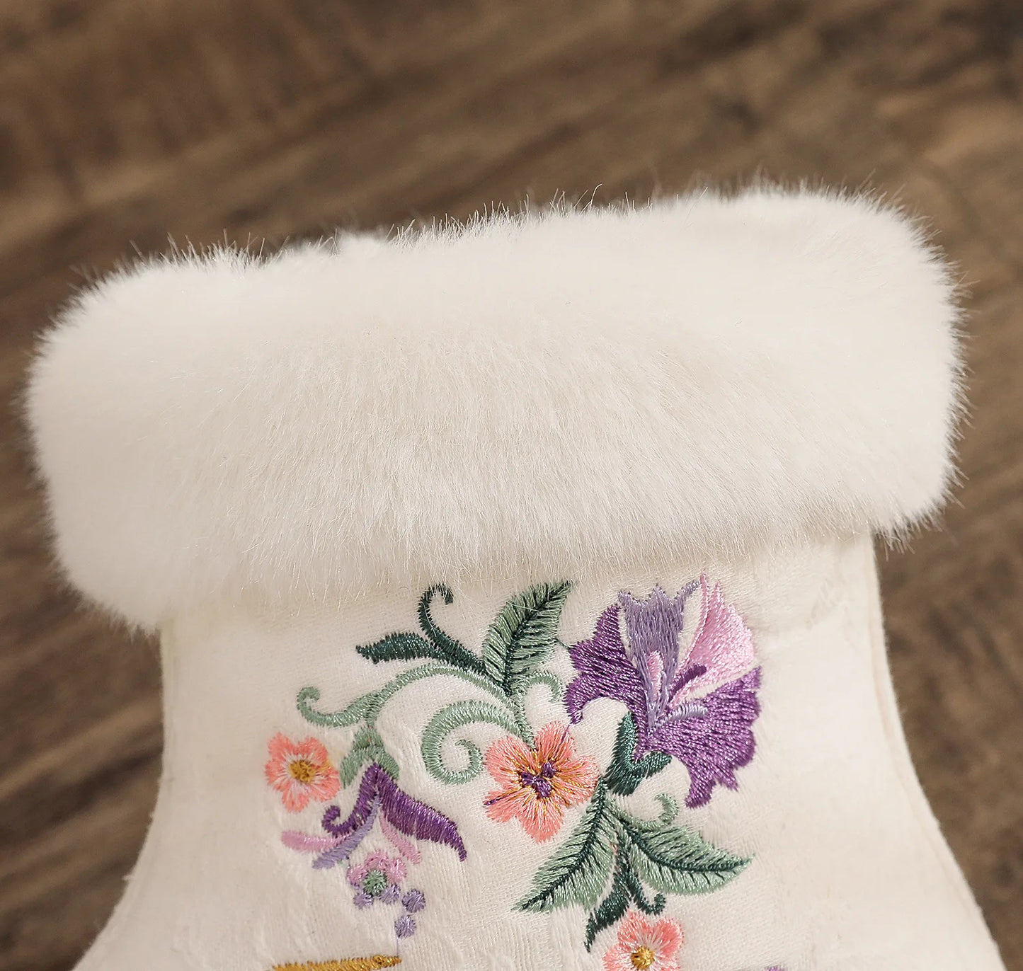 ファッション冬用ブーツ レディースシューズ エスニックスタイル 刺繍入りショートブーツ レディース 暖かいスノーシューズ 女性用 アンティークダンス フラットブーツ