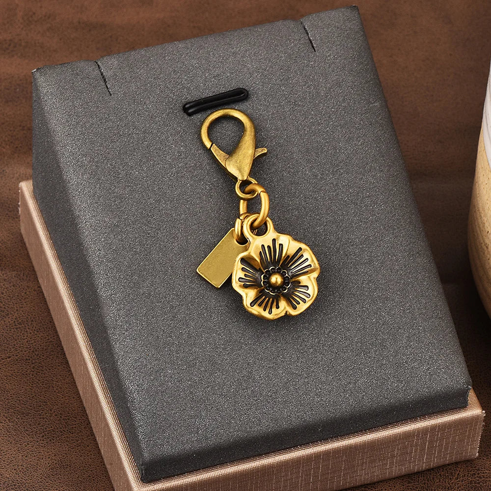 Fashion Bear Cherry Letter C Flower Keychains For Women Metal Y2K Exquisite Bag Pendant Car Key Ring Jewelry Gift Accessories
