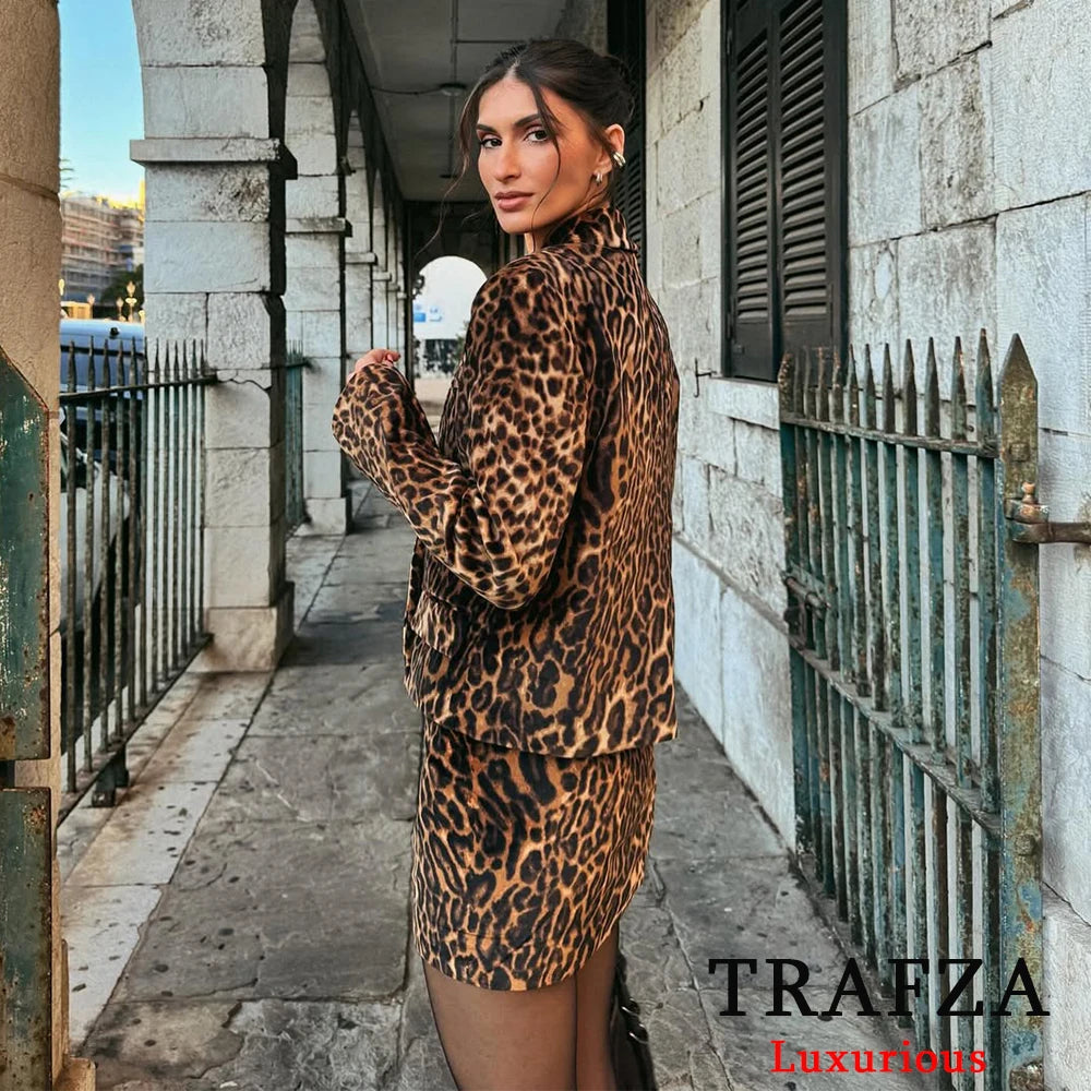TRAFZA ヴィンテージ レディース ヒョウ柄 スーツ ボタン ショート ブレザー ストレート ミニスカート ショート ファッション 2025 春 オフィスウェア セット