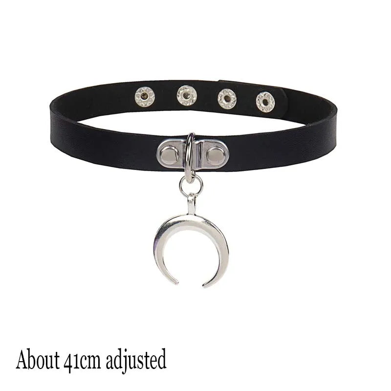 Woman Black Bat Punk Choker Collar Necklace Sexy PU Leather Heart Lock Key Spike Gothic Cosplay Accessories Party Jewelry New