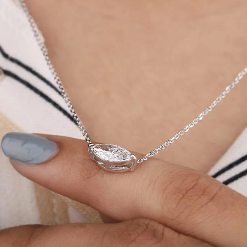 EWYA ペアカット 1/2CT ソリティア モアサナイト ペンダント ネックレス レディース メンズ 925 シルバー ウォータードロップ ラボダイヤモンド GRA認定 ネックチェーン