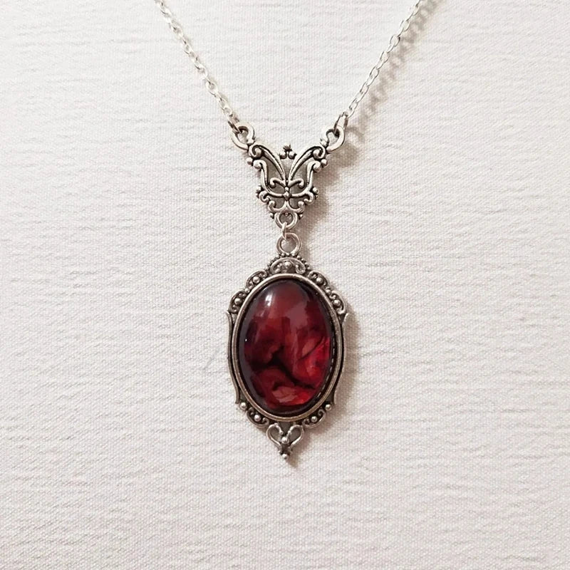 ゴシックブラッドレッドクォーツチャームネックレスバタフライネックレスレディースヴァンパイアエンボス魔女ジュエリーアクセサリーヴィンテージチョーカー