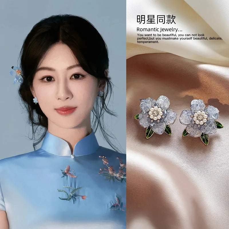Korean Fashion Pink Blue Crystal Camellia Flower Earrings For Women Elegant Pearl Rhinestone Flowers Stud Earring Casual Jewelry