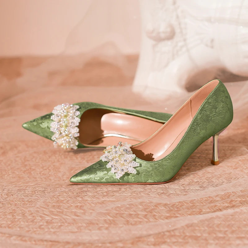 High Heels Women Fall New Pointed Head Shallow Mouth Beaded Flower Wedding Dress Bride Wedding Shoes
