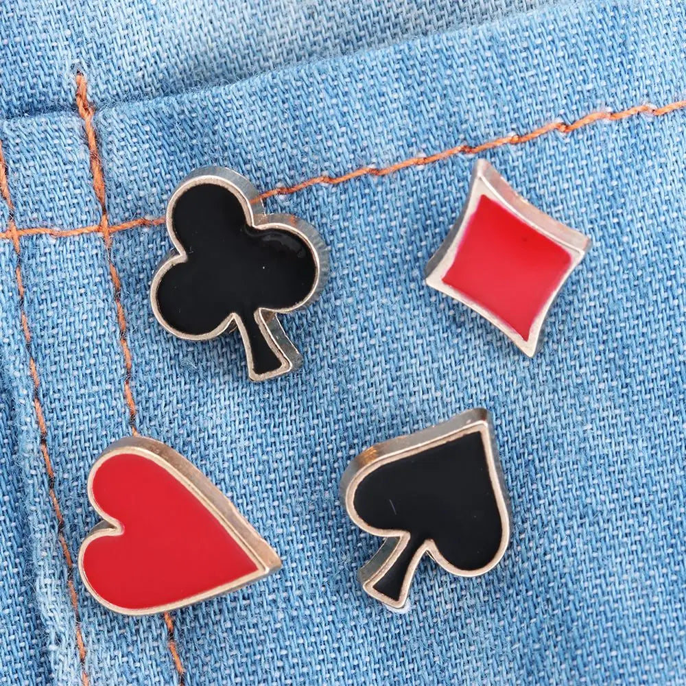 4pcs/set Popular Zinc Alloy Poker Broche Brooch Badges Small Poker Cufflinks Pins Brooches for Women Men Shirt Collar Accessory