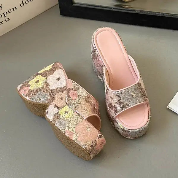 Slippers Women Summer On A Wedge Luxury Slides Shoes Flower Platform Pantofle Designer 2025 Floral Bling Fashion Shoes Woman's S