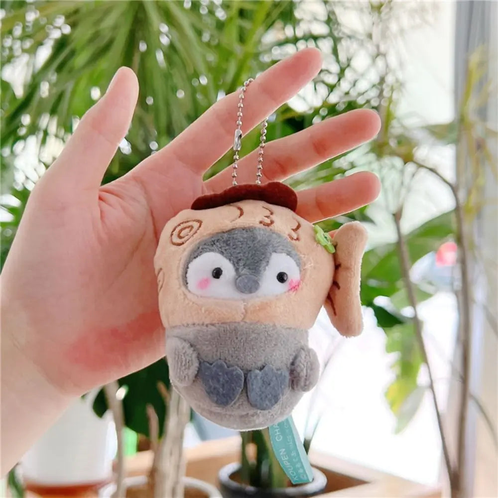 かわいいペンギンのぬいぐるみキーホルダー 観光帽子ペンギンキーホルダー 女の子へのギフト クリエイティブなスクールバッグキーホルダー