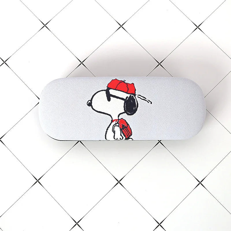 Snoopy Men Women Hard-shell Glasses Case Cartoon Anime Derivative Peripherals Eyeglasses Boxes Portable Crush-resistant Box Gift