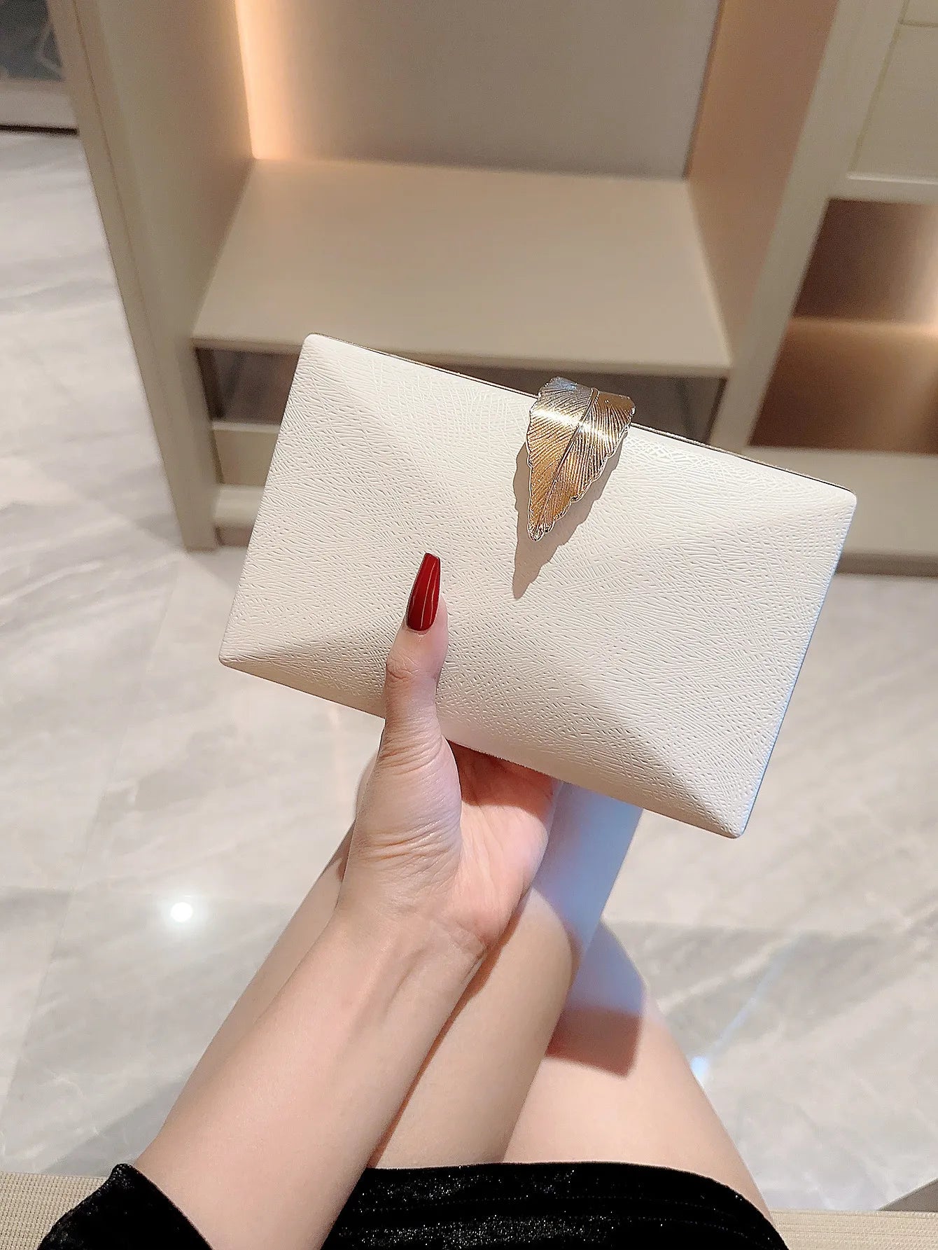 2024 Metallic Party Clutch Purse Box Shape Evening Bags Gold Silver White Handbag Purses Women Bridal Wedding Metal Clutches Bag