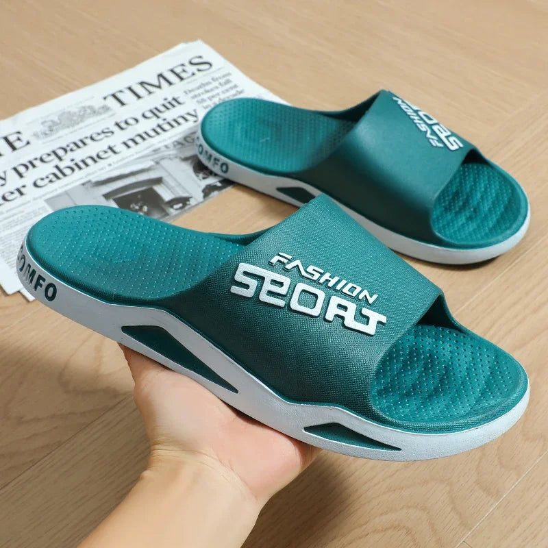 男性用スリッパは夏の外出にも最適です。おしゃれなバスルーム、浴室、滑り止め付きの家庭用、室内用、家庭用の男性用サンダルです。