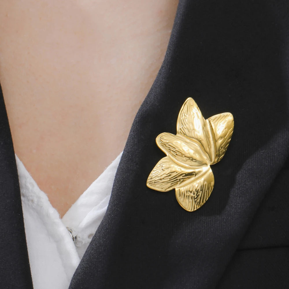 My Shape Leaves Brooch for Woman Girls Fan Shaped Leaves Brooch Pins for Dress Skirts Gold Color Stainless Steel Jewelry Gifts