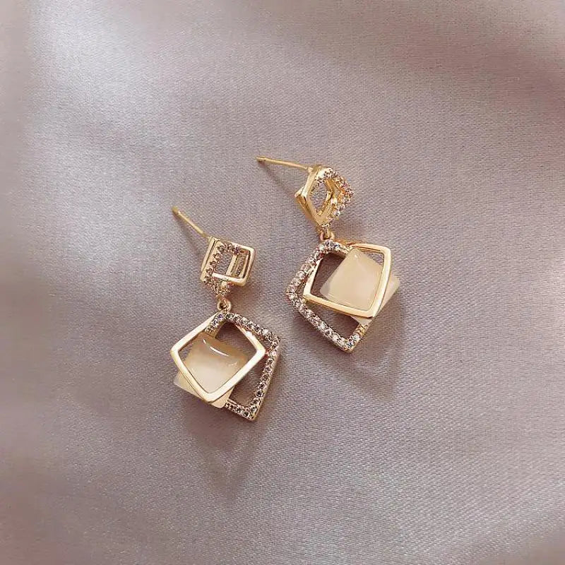925 Silver Needle Korean Fashion Rhombus Drop Earrings For Women Jewelry 2025 Trending Luxury Crystal Cat's Eye Stone Earrings