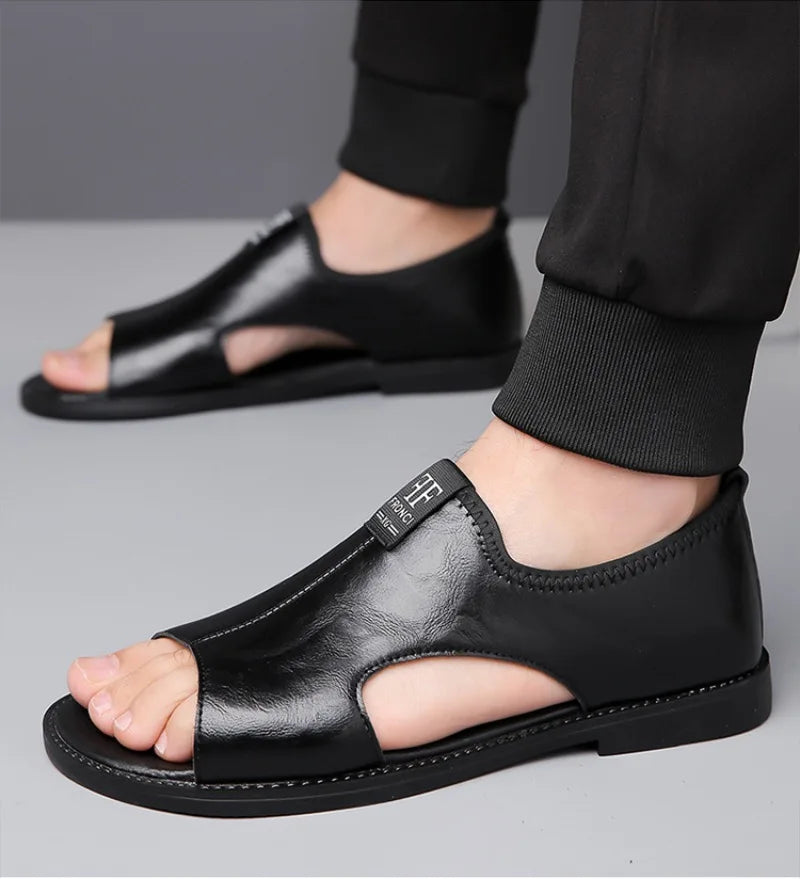 Sandals for Men Fashion Hollow Out Casual Shoes Soft Sole Comfort Beach Shoes for Men New Leather Flat Sandal Designer Sandalias