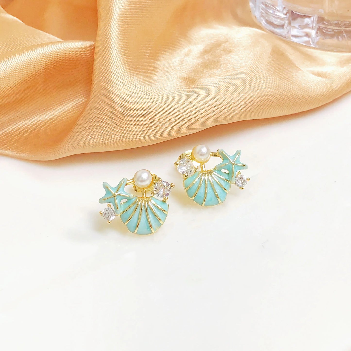 Enamel Oil Heart Stud Earrings for Women Girls New Fashion Party Golden Color Love Earrings Cute Romantic Jewelry Fine Gift