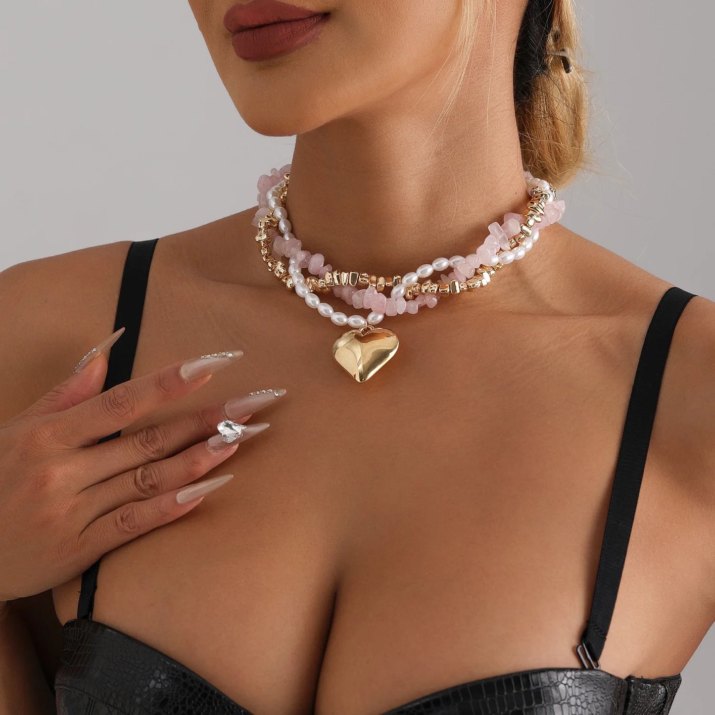 Fashion Heart Beaded Necklace for Women Boho Elegant Irregular Crystal Chain Y2K Choker Exquisite Party Gift Jewelry Accessories