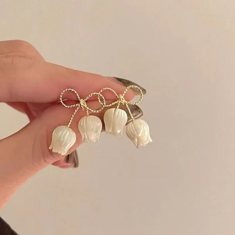 925 Silver Needle Korean Fashion Bowknot Tulip Earrings For Women Jewelry 2025 Trending New Women's White Flower Earrings Brinco