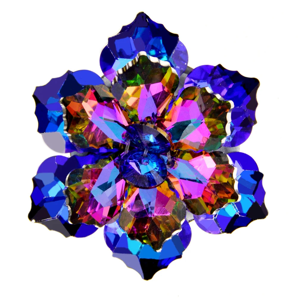 CINDY XIANG Shining Crystal Flower Brooches For Women Handmade Winter Fashion Pin 20 Colors Available Party Accessories