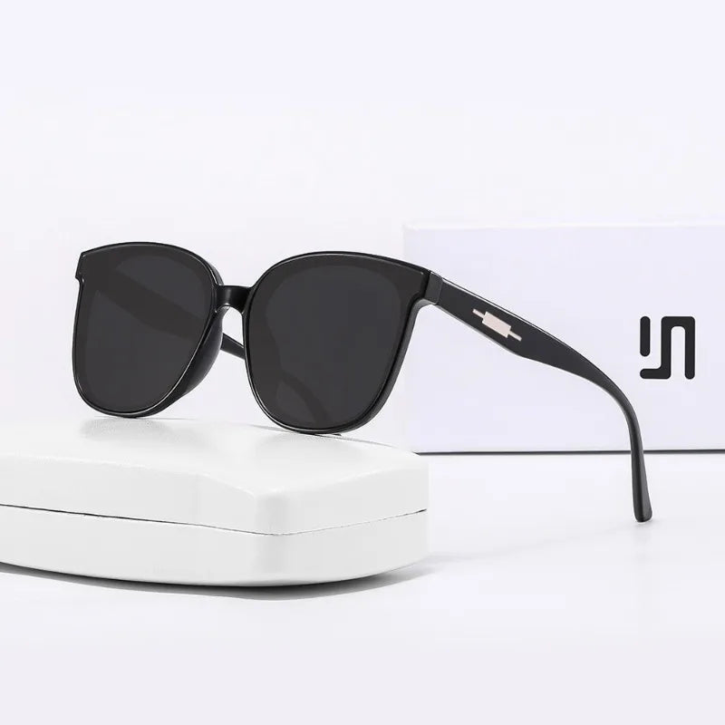 New sunglasses for women with a high-end feel, big face and slimming effect. Sunscreen, UV protection, polarized driving glasses