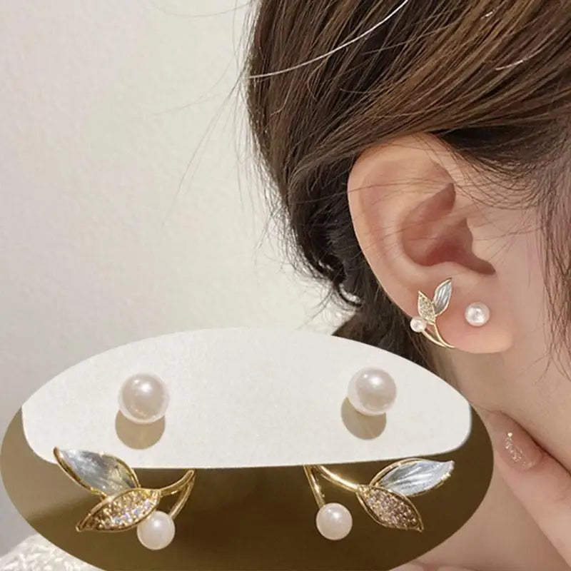925 Silver Needle Hollow Crystal Swan Earrings For Women Korean Jewelry 2025 Trending New Luxury Animal Pearl Stud Earrings Gift