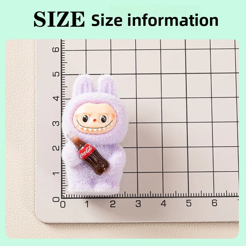 1~10個入り 可愛いルブブ コーラボトル フロック加工 DIY アクションフィギュア 装飾ペンダント デスクトップ人形 車の装飾品 おもちゃ クリスマスギフト