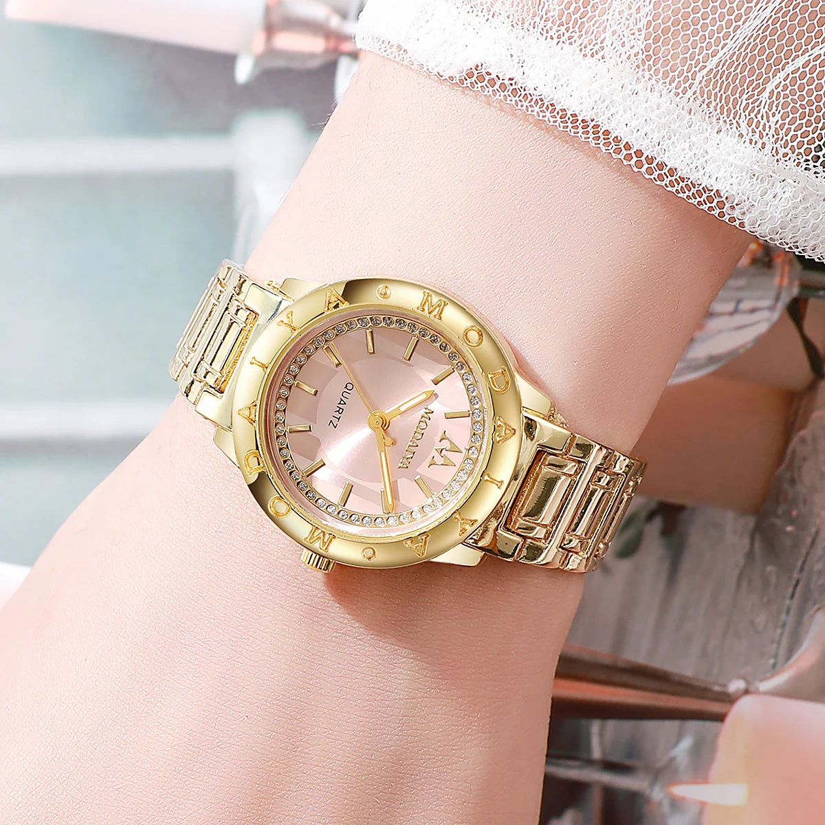 Luxury Elegant Watch for Women Gold Watch Fashion Ladies Quartz Diamond Wristwatch Female Wristwatch Reloj Mujer