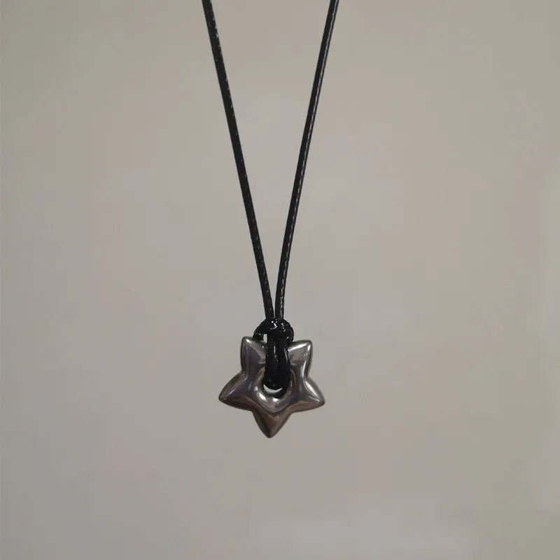 Gothic Hollow Star Pendant Necklace Vintage Leathers Rope Fashion Jewelry for Women Men Pentagrams Charm Choker Gift