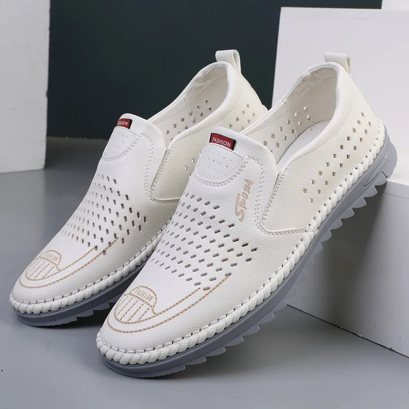 Men Loafers 2025 New Leather Shoes Men's Casual Shoes Moccasins Breathable Sneakers Male Driving Shoes Comfort Flats Plus Size