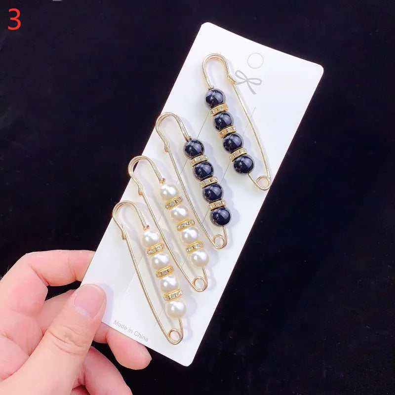 Fashion Crystal Pin Waist Buckle Fixed Strap Charm Safety Brooch Anti Fall Sweater Cardigan Clip Chain Pearls Brooches Jewelry