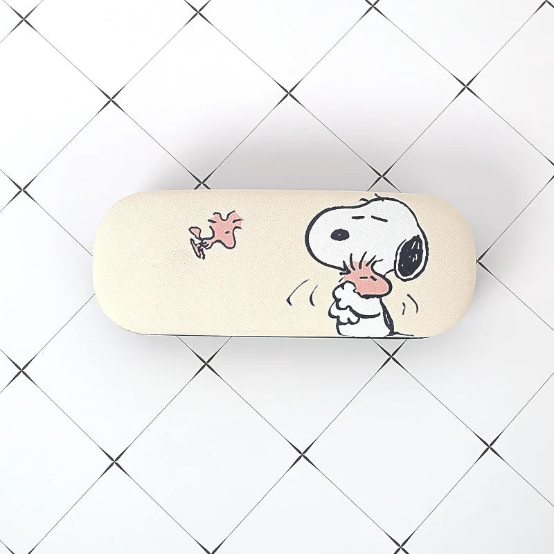 Snoopy Men Women Hard-shell Glasses Case Cartoon Anime Derivative Peripherals Eyeglasses Boxes Portable Crush-resistant Box Gift