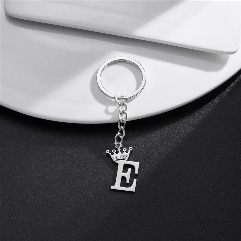 Fashion Crown A-Z Letters Pendant Keychains for Lovers Silver Color 26 Alphabet Keyring Women Car Key Ring Unique Name Jewelry