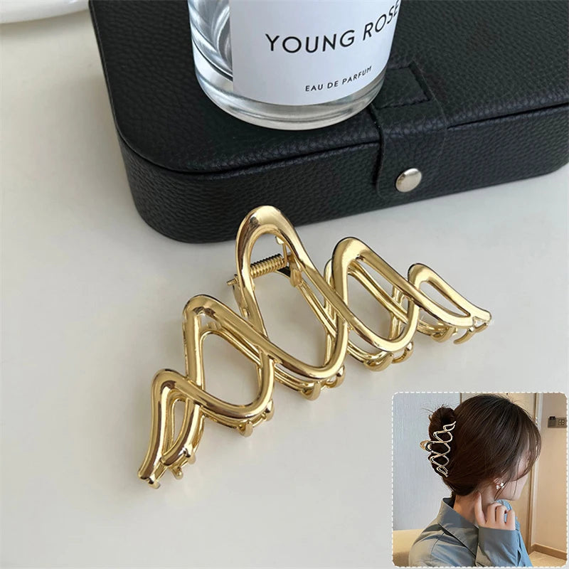 Elegant Geometric Wave Metal Gold Silver Hair Claw Clip For Women Accessories Large Punk Crab Jaw Clamps Hairgrip Headdress 2023