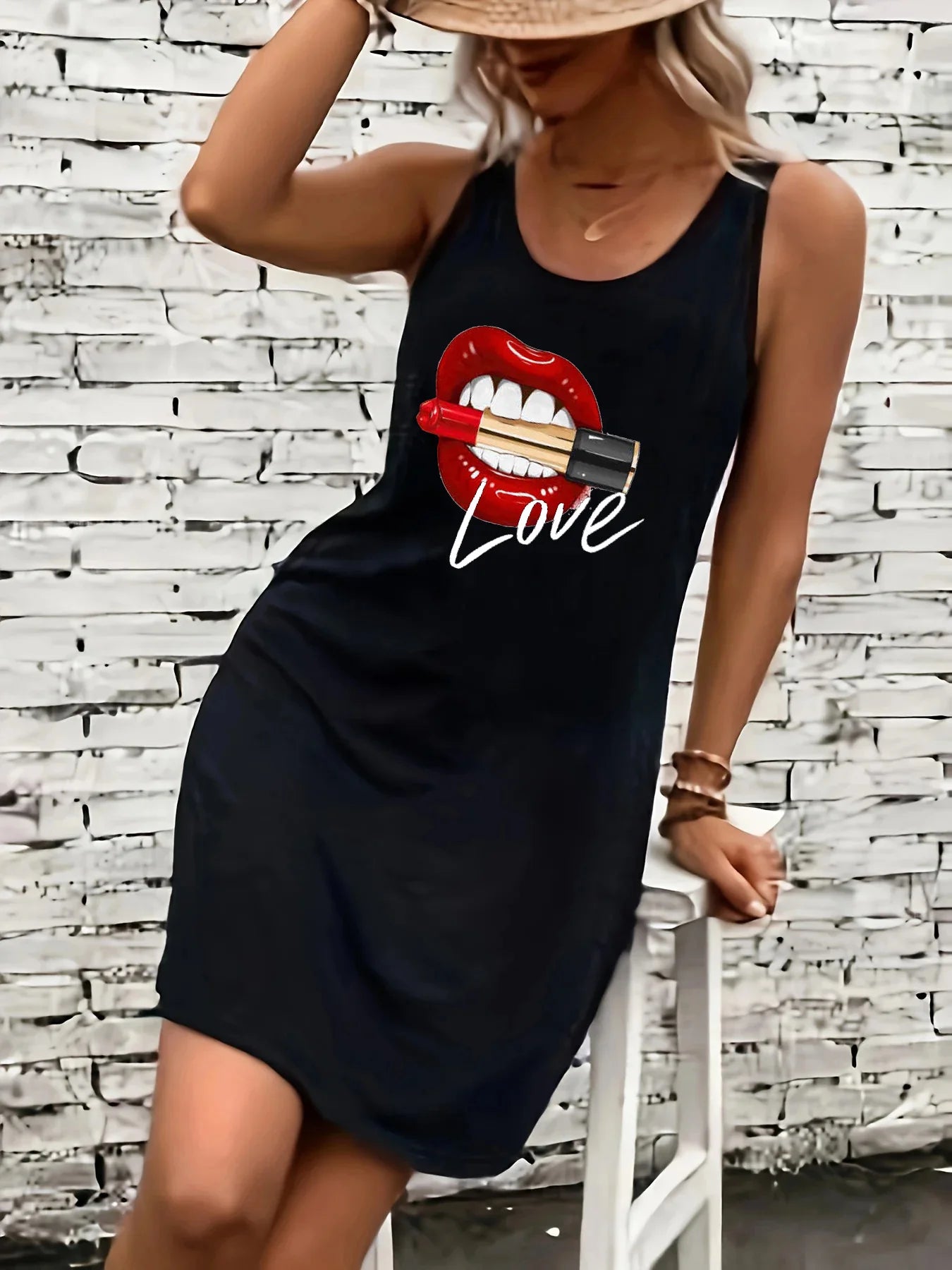 Women's summer loose and comfortable casual lip print letter pattern print black sleeveless vest skirt punk style dress