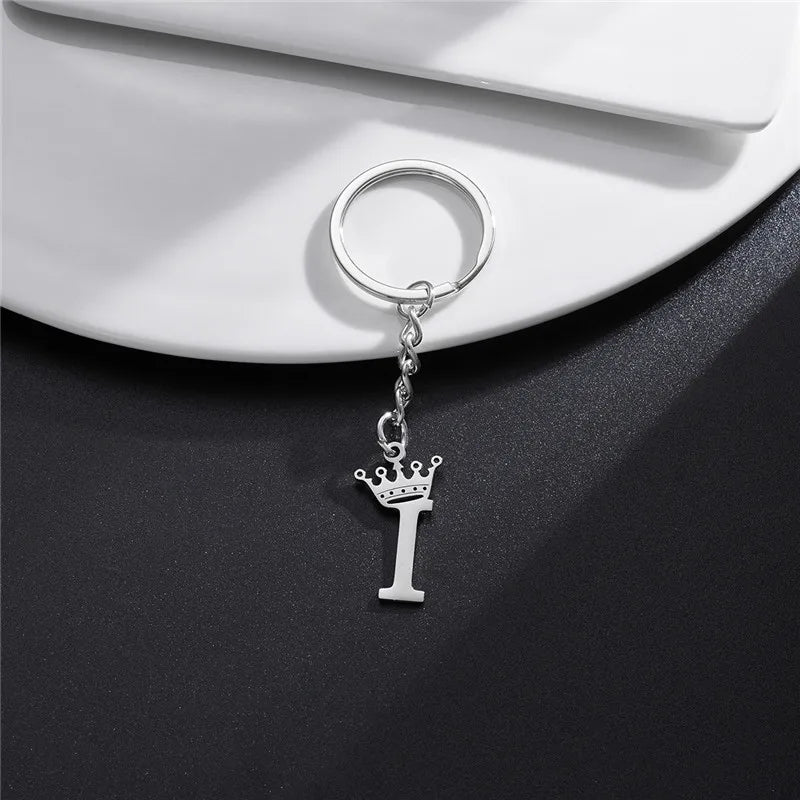 Fashion Crown A-Z Letters Pendant Keychains for Lovers Silver Color 26 Alphabet Keyring Women Car Key Ring Unique Name Jewelry