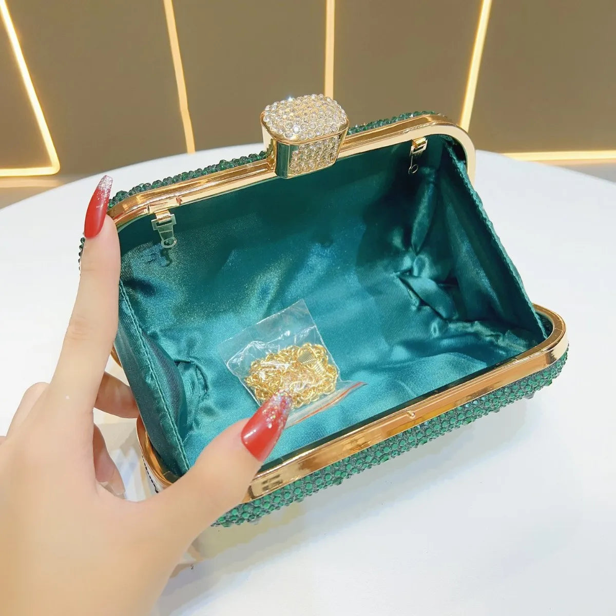 Luxury Shiny Evening Clutch Bag for Women Elegant Glamorous Party Purse Fashion Designer Handbag Glitter Prom Wedding Clutch