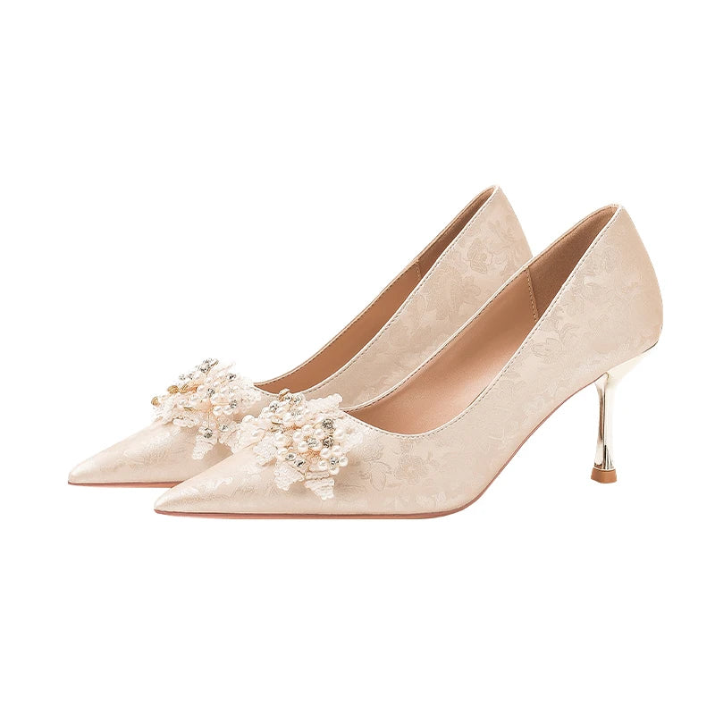 High Heels Women Fall New Pointed Head Shallow Mouth Beaded Flower Wedding Dress Bride Wedding Shoes