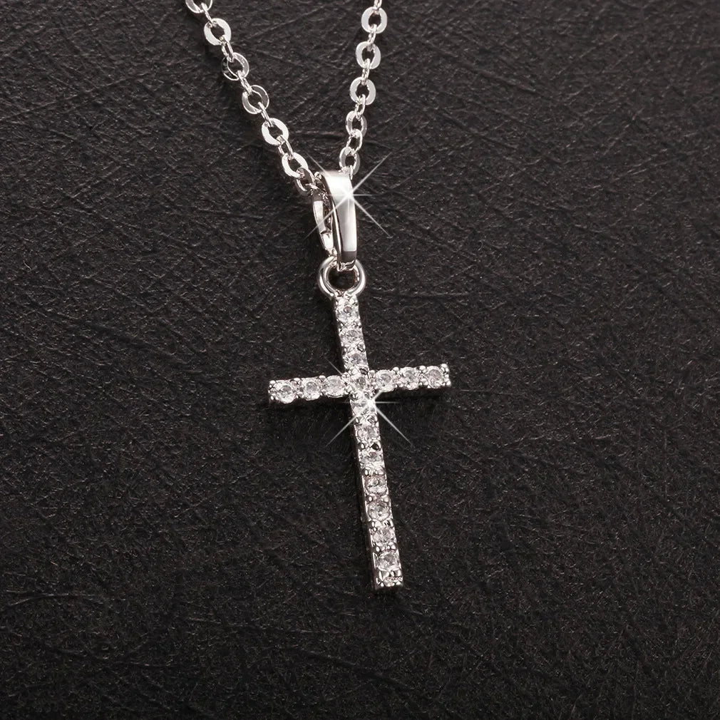Luxury Zircon Cross Pendants Necklace Fashion Light Golden Silver Color for Men Women Jewelry Chain Accessory