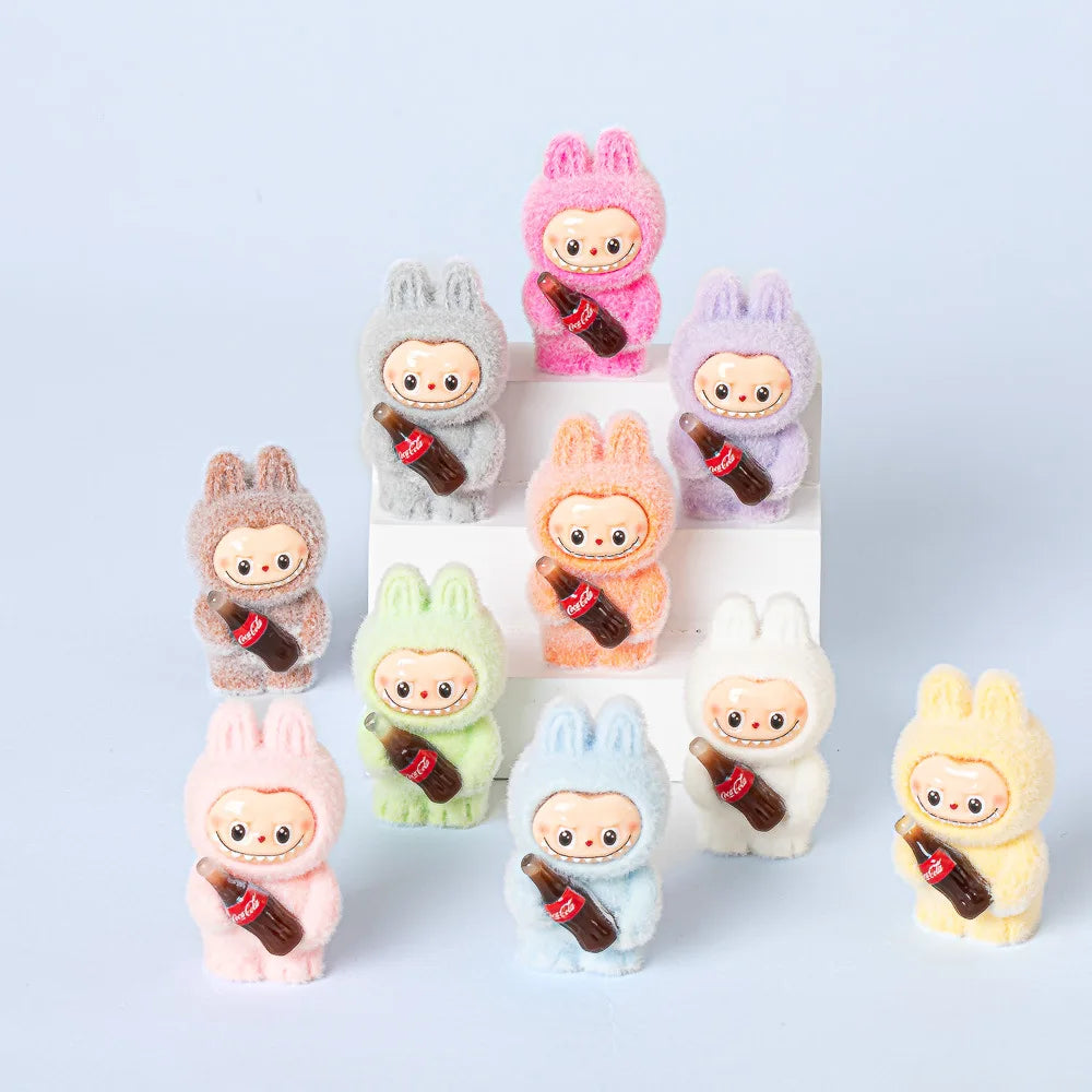 1~10個入り 可愛いルブブ コーラボトル フロック加工 DIY アクションフィギュア 装飾ペンダント デスクトップ人形 車の装飾品 おもちゃ クリスマスギフト