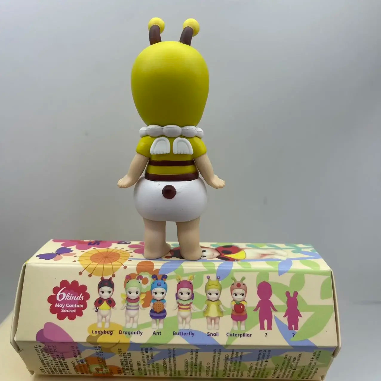 ソニーエンジェル ブラインドボックス ミニフィギュア バグズワールド限定シリーズ アニメフィギュア かわいい人形 子供用 クリスマス 誕生日 ギフト 6個