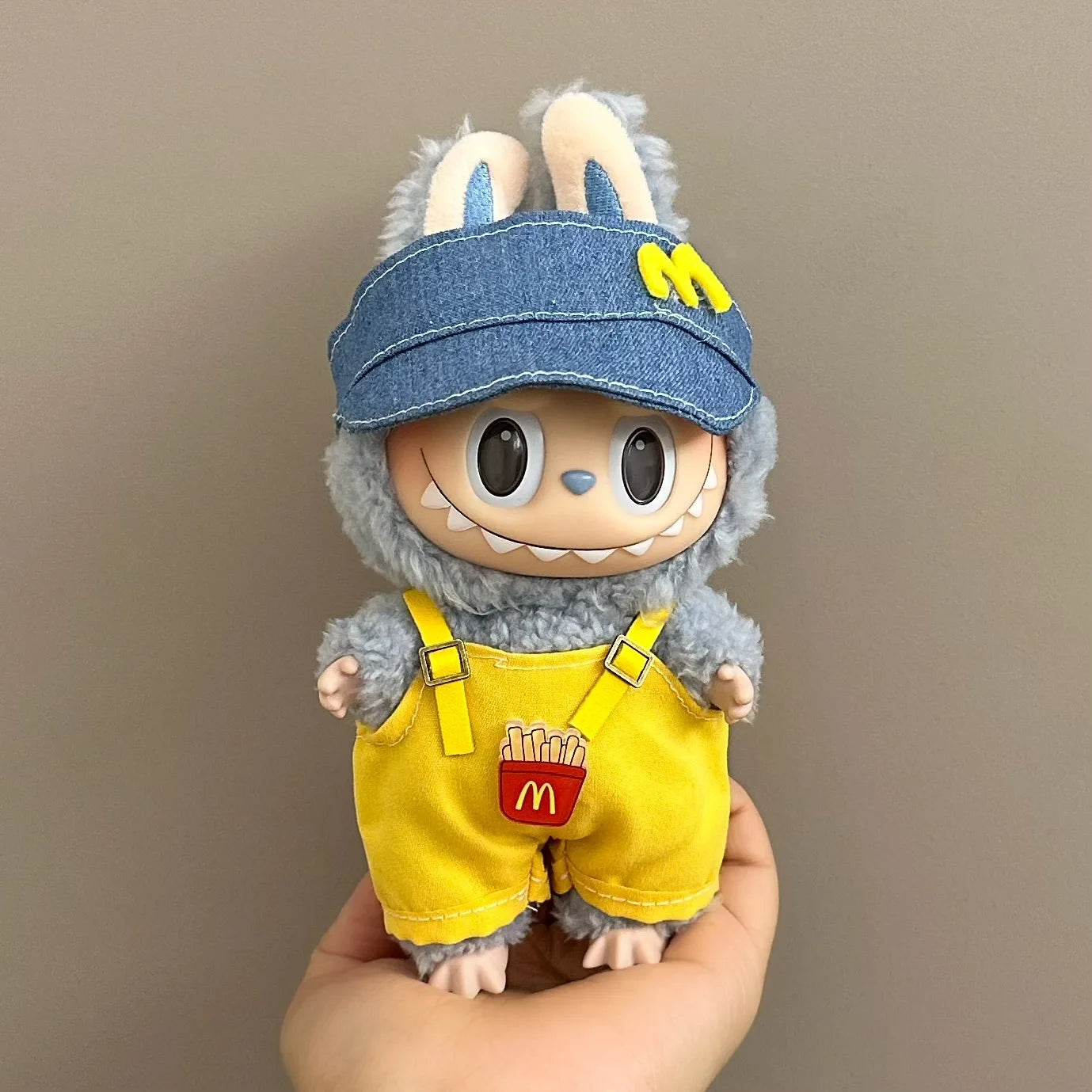 Labubu アクセサリー 衣類 デザイナー V1 V2 V3 Labubu ペンダント かわいい 個性的 ファッション 誕生日ギフト