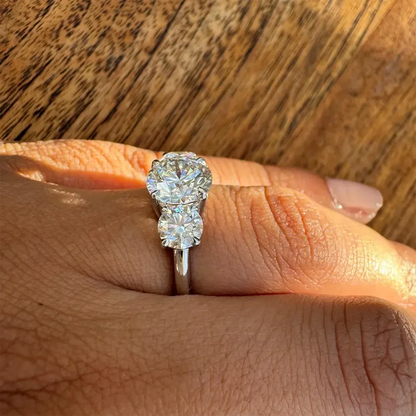 4カラットモアサナイトダイヤモンド婚約指輪 証明書付き 925スターリングシルバー スリーストーン ウェディングバンド レディースファインジュエリー