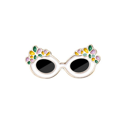 Summer Beach Sunglasses Brooch Fashion Personality Enamel Pins for Vacation Girl Women Backpack Hat Lapel Pin Jewelry Decoration