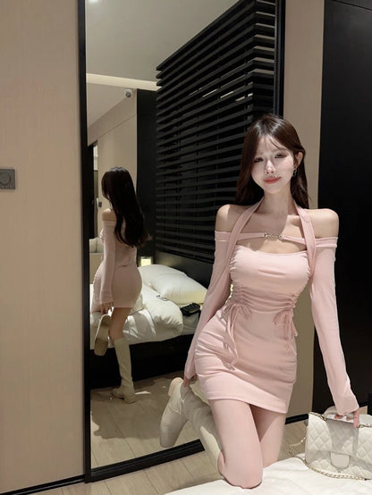 ピュアセクシーホットガール長袖ワンピース レディース秋冬スリムフィットホルターネックストラップラップヒップミニワンピース 女性服