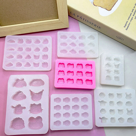 Sanrio Hello Kitty Silicone Mold Anime Kuromi Cinnamoroll My Melody Summer Jelly Ice Chocolate Food Grade Jelly Silicone Mold