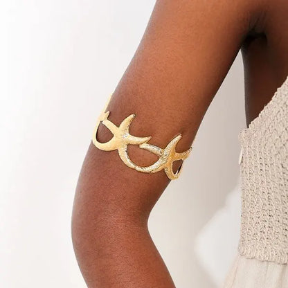 Women's European and American Fashion Gold Color Starfish Arm Chain Bracelet Summer Beach Travel Banquet Party Dress Up Gift