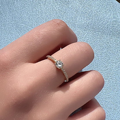 Real 925 Sterling Silver Small Moissnaite Ring For Women Simple Sparkling Round 0.3CT Certificated Lab Diamond Finger Rings