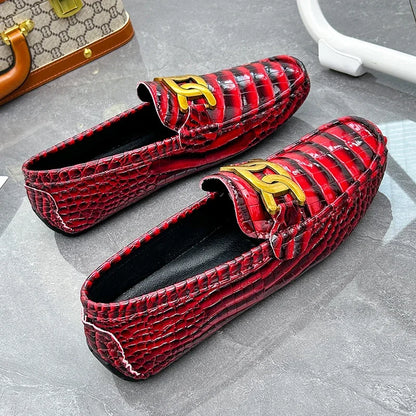 新作レザーローファー メンズ ハンドメイド ドライビングシューズ スリッポンシューズ 男性 高品質 快適 大きいサイズ クラシック カジュアル メンズローファー