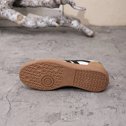 Women Sneakers 2025 Spring New Luxury Flat Loafers Comfortable Slip on Soft Female Sneakers Lightweight Outdoor Shoes for Women