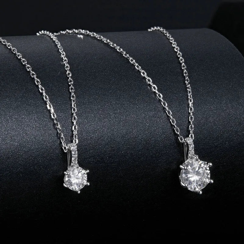 Bamoer U 0.5/1CT Moissanite Pendant Necklace 6 Prongs Round Cut VVS1 Lab Diamond Neck Chain For Women Engagement Jewelry Gift