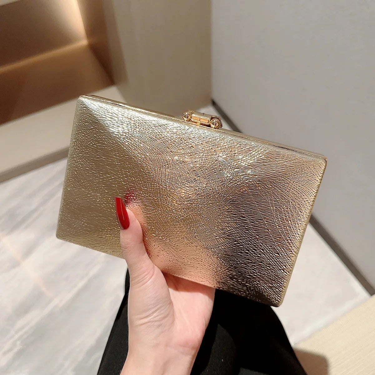 2024 Metallic Party Clutch Purse Box Shape Evening Bags Gold Silver White Handbag Purses Women Bridal Wedding Metal Clutches Bag