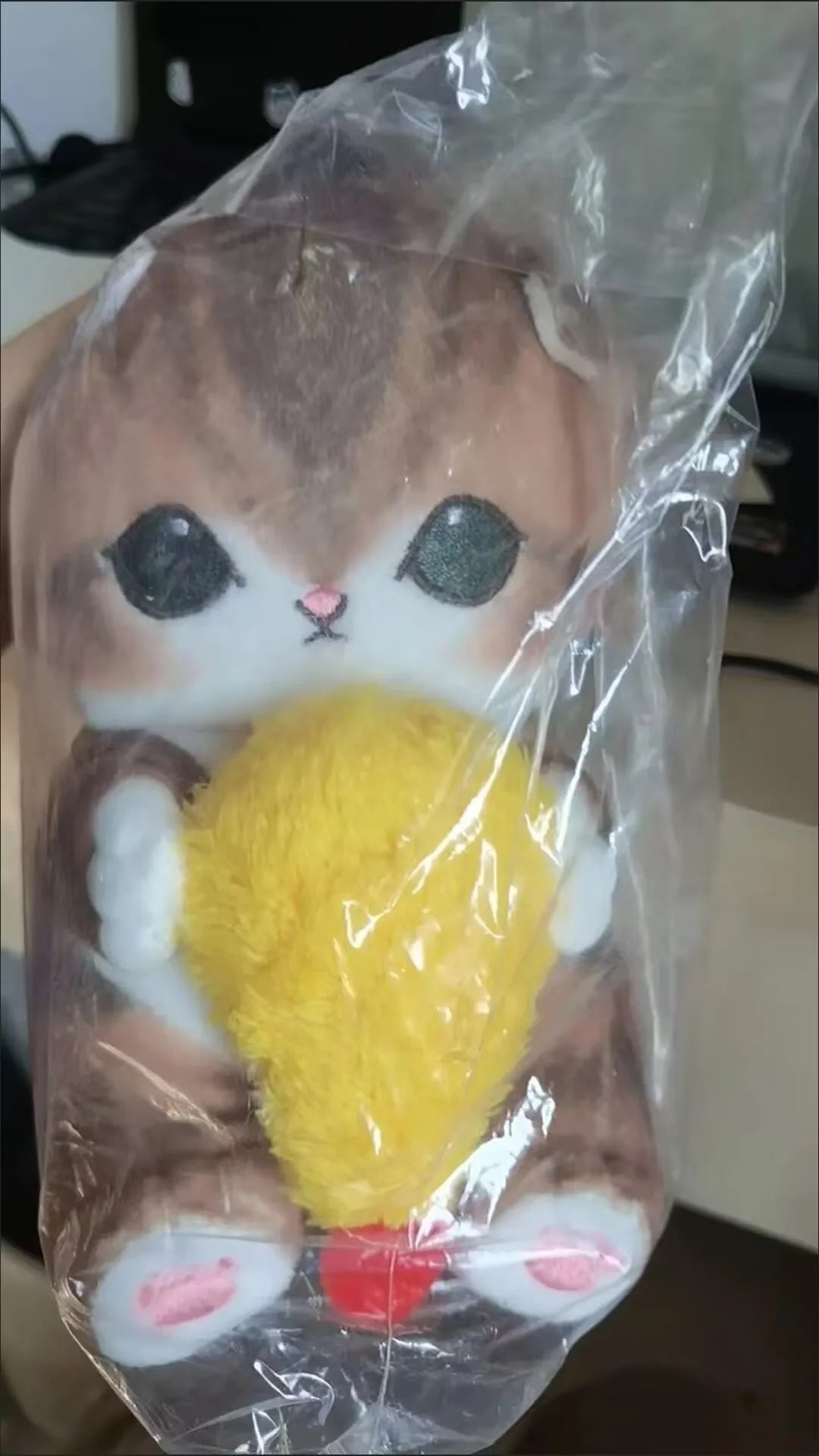 Hot Sale Genuine Yoyo Japanese Style Cute Mofusand Plushie Shark Cat Series Soft Stuff Hanging Keychain Pendant Gifts For Friend
